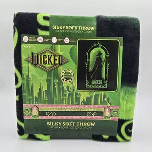 Wicked "Lady's Magic" Silky Soft Throw Blanket 40" X 50"/New